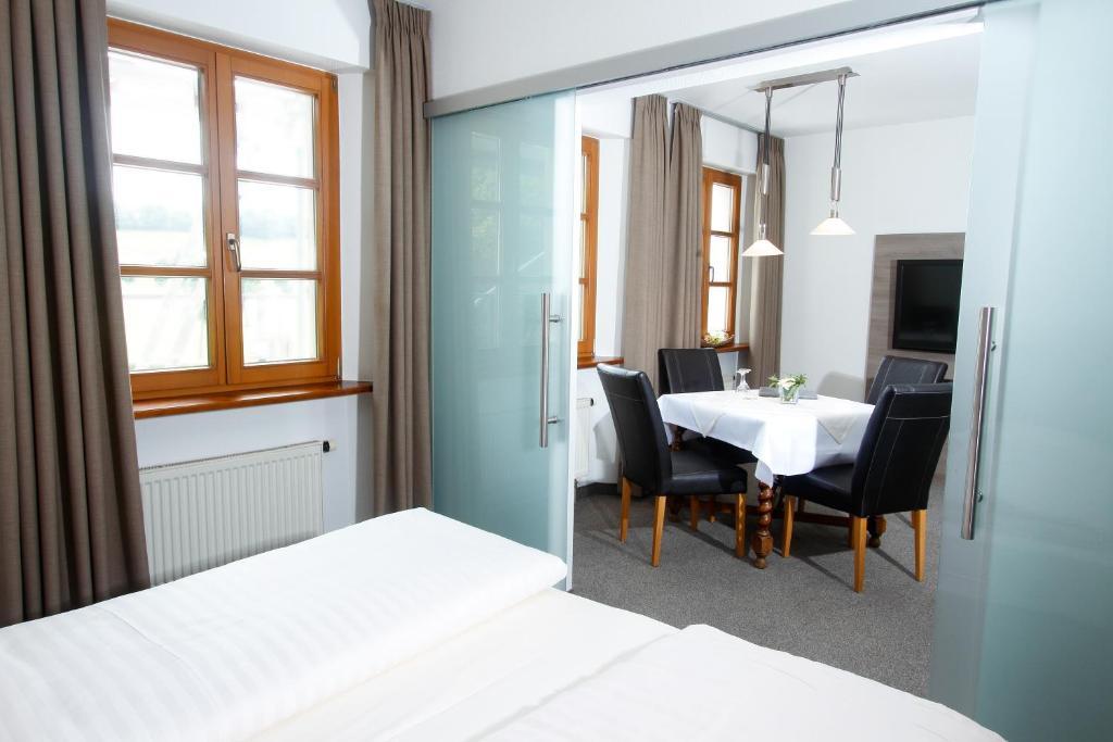 Landhotel Geiselwind Bilik gambar